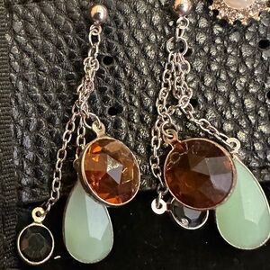 NWOT Dangling Earrings